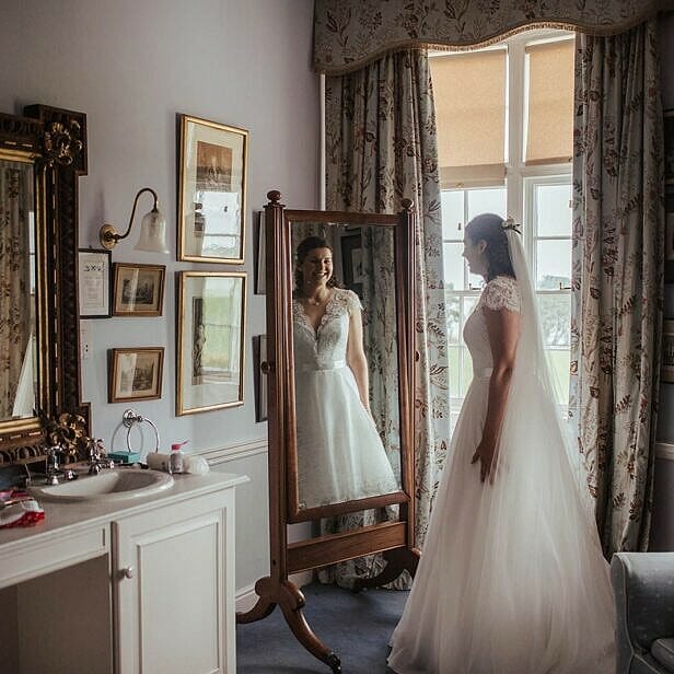 Intimate castle weddings at Glin Castle